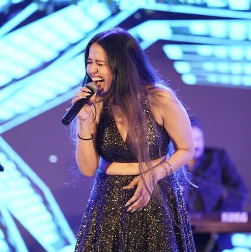 Dillagi Concert Side View